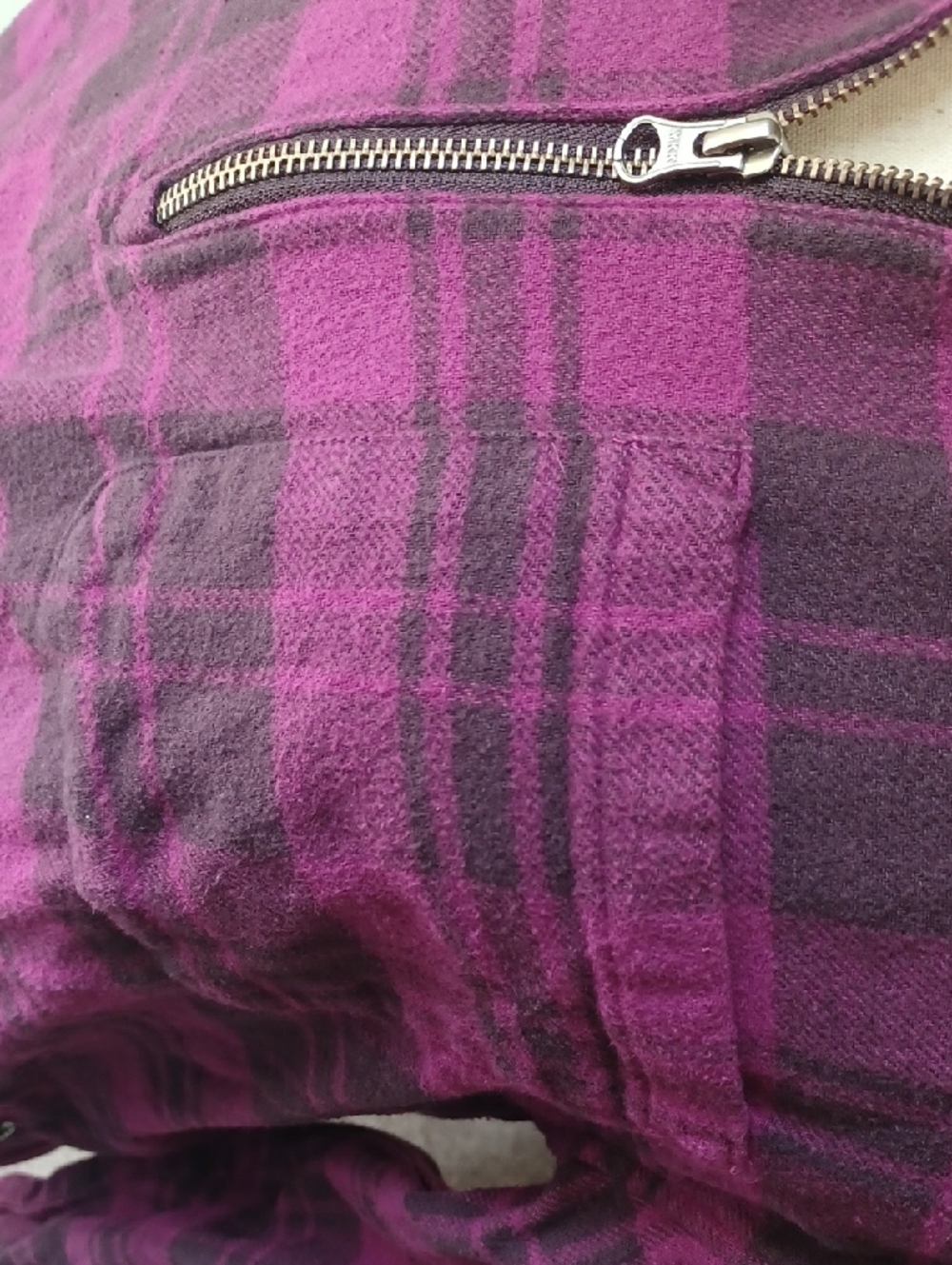 Eddie Bauer Purple and Black Plaid Pullover XL - Picture 5 of 6